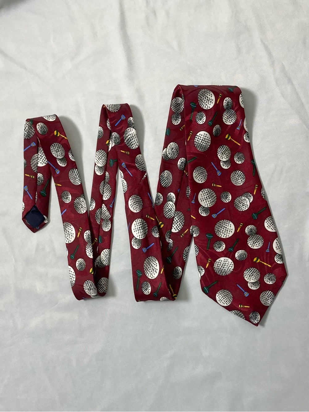 ⭐️ Vintage Renaissance Golf Ball And Tees Patterned Necktie